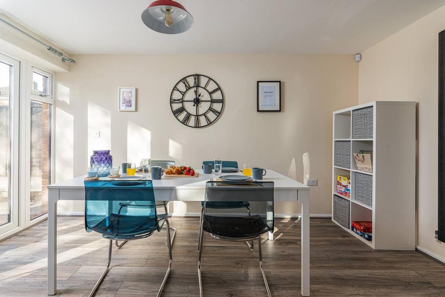 Dudley-Hospital-3Bed-Parking-Long Stay-Contractor Брирли Хилл Экстерьер фото